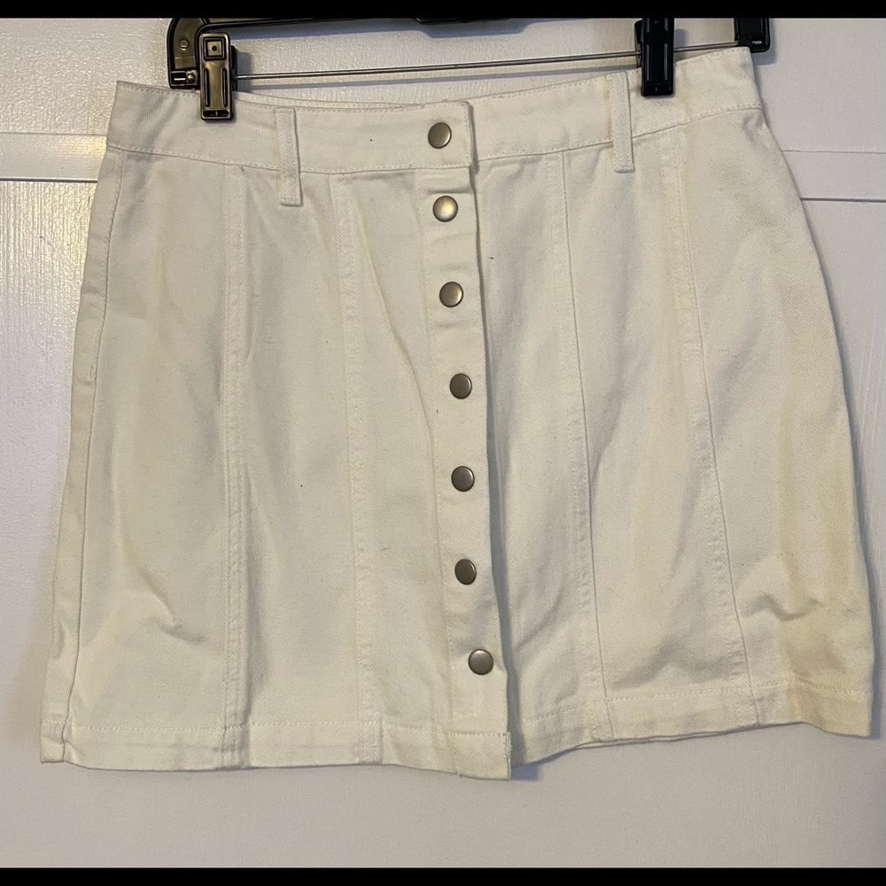 Forever 21 white button down jean skirt size large - new